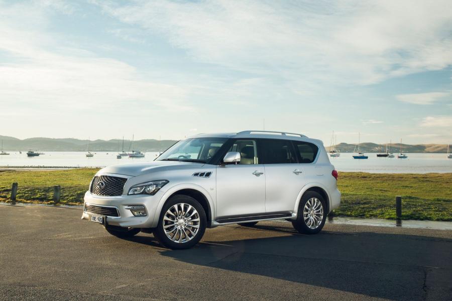  Infiniti QX80 5.6 2015 года  (AU) (фото 2 из 30)